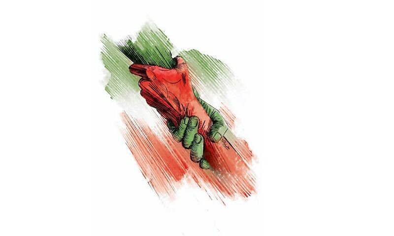 ایران عزیز به احترام تو تمام قد ایستاده‌ایم