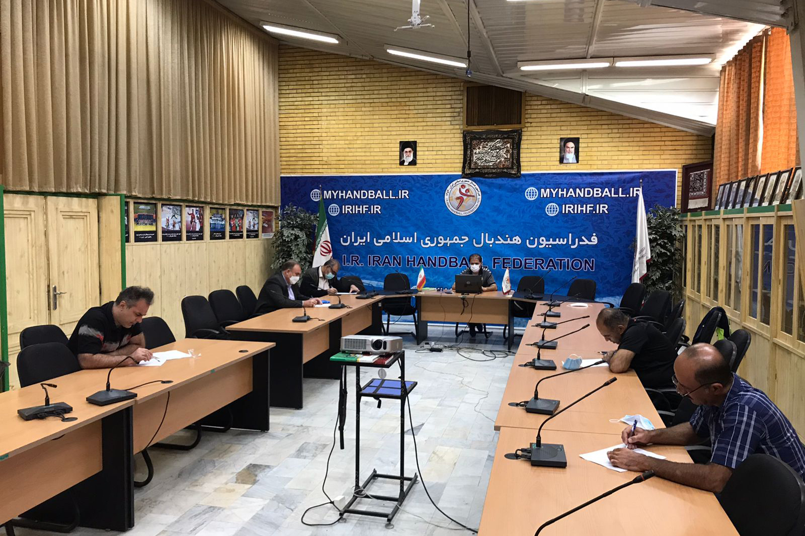 حملۀ وحشیانه رژیم تبهکار صهیونیستی به فدراسیون هندبال در شمال تهران