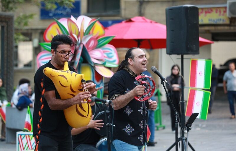 تجلیل از ایستادگی ملی با موسیقی بوشهری در تهران