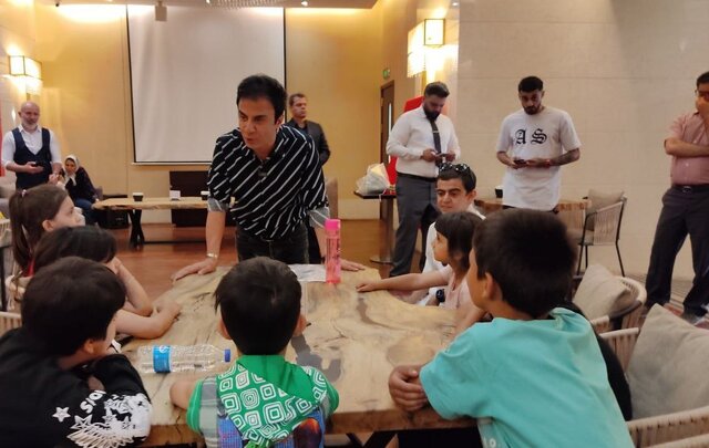 فضایی امن و دور از اخبار بد را برای کودکان فراهم کنید