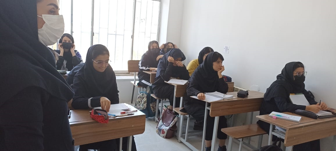 آخرین وضعیت زمانبندی ثبتنام دانشآموزان در مدارس/ ارائه کارت ورود به جلسه آزمونهای سمپاد و نمونه از امروز