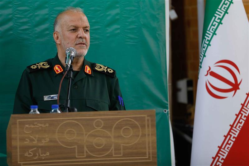 امروز خرمشهرِ كاركنان فولاد مباركه كار در خطوط تولید است