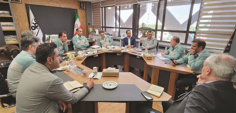 تعامل میان  آتیه‌فولاد و فولاد مباركه؛ زمینه‌ساز رشد متقابل و كاهش هزینه‌های عملیاتی
