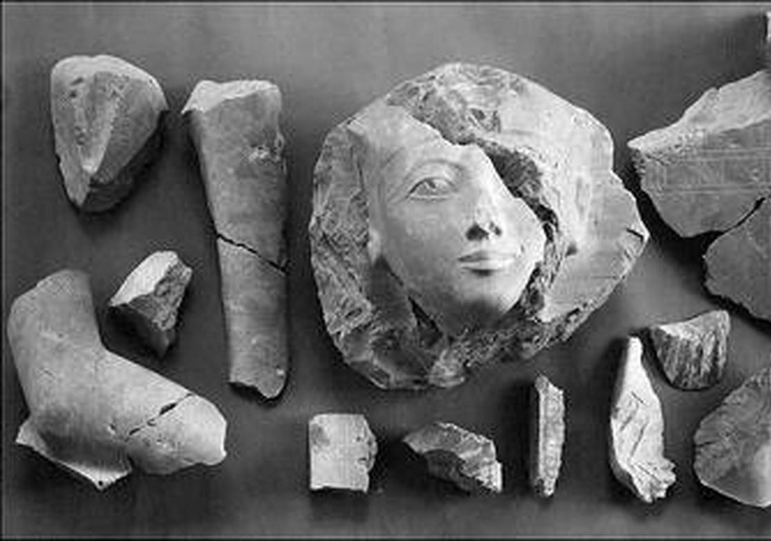 راز ۳۵۰۰ ساله/ چرا مجسمه‌های حتشپسوت تخریب شدند؟