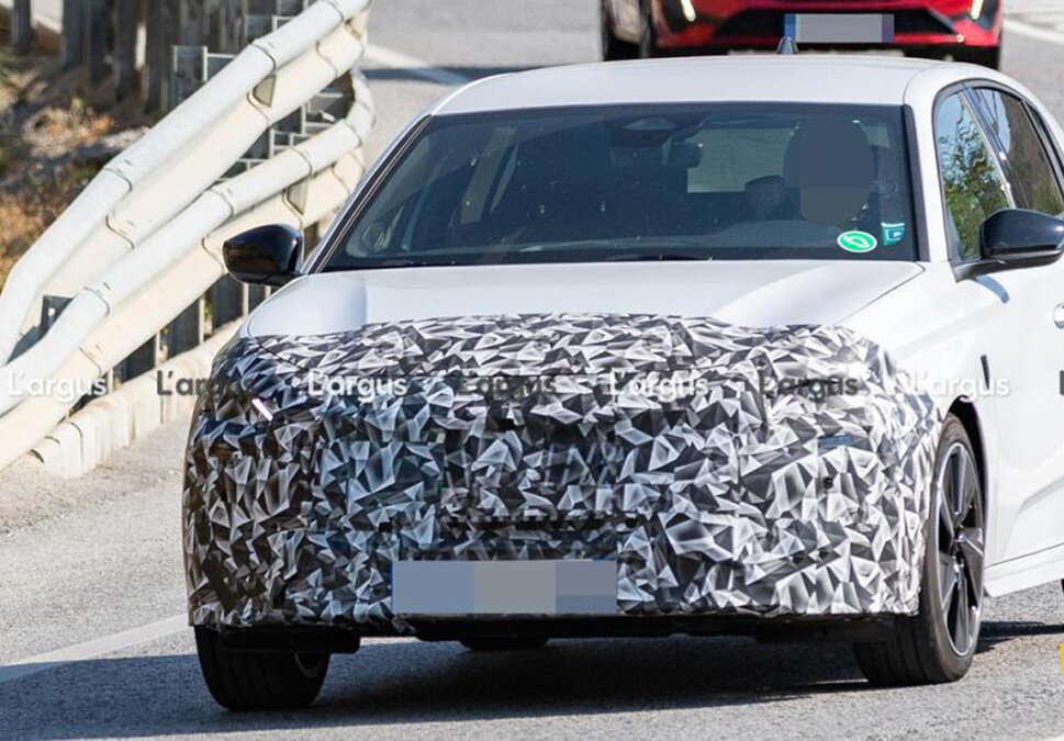 رونمایی از چهره جدید پژو 308/ طراحی چنگالی و لوگوی مدرن