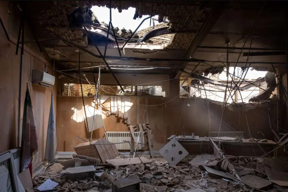 رسیدگی به وضعیت خانواده شهدا و مجروحان زندان اوین در اولویت است