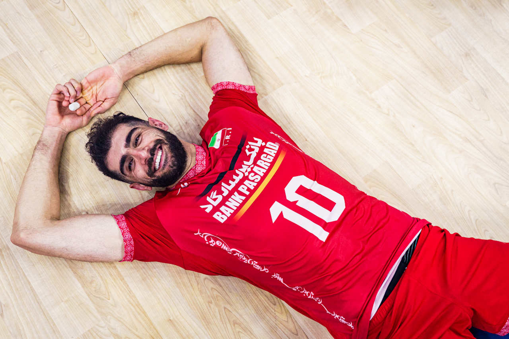 نیاز به استراحت سه هفته‌ای اسماعیل نژاد/ همه برای وزن کشی به خط شدند