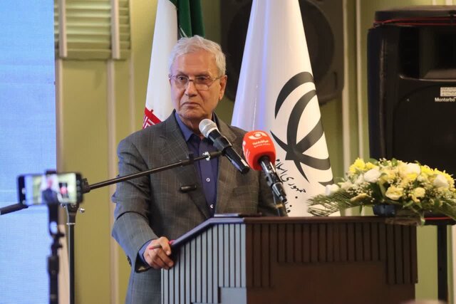 قدرت مردم موجب قدرت موشک های ایران است / در جنگ نابرابر بازدارندگی ایجاد کردیم