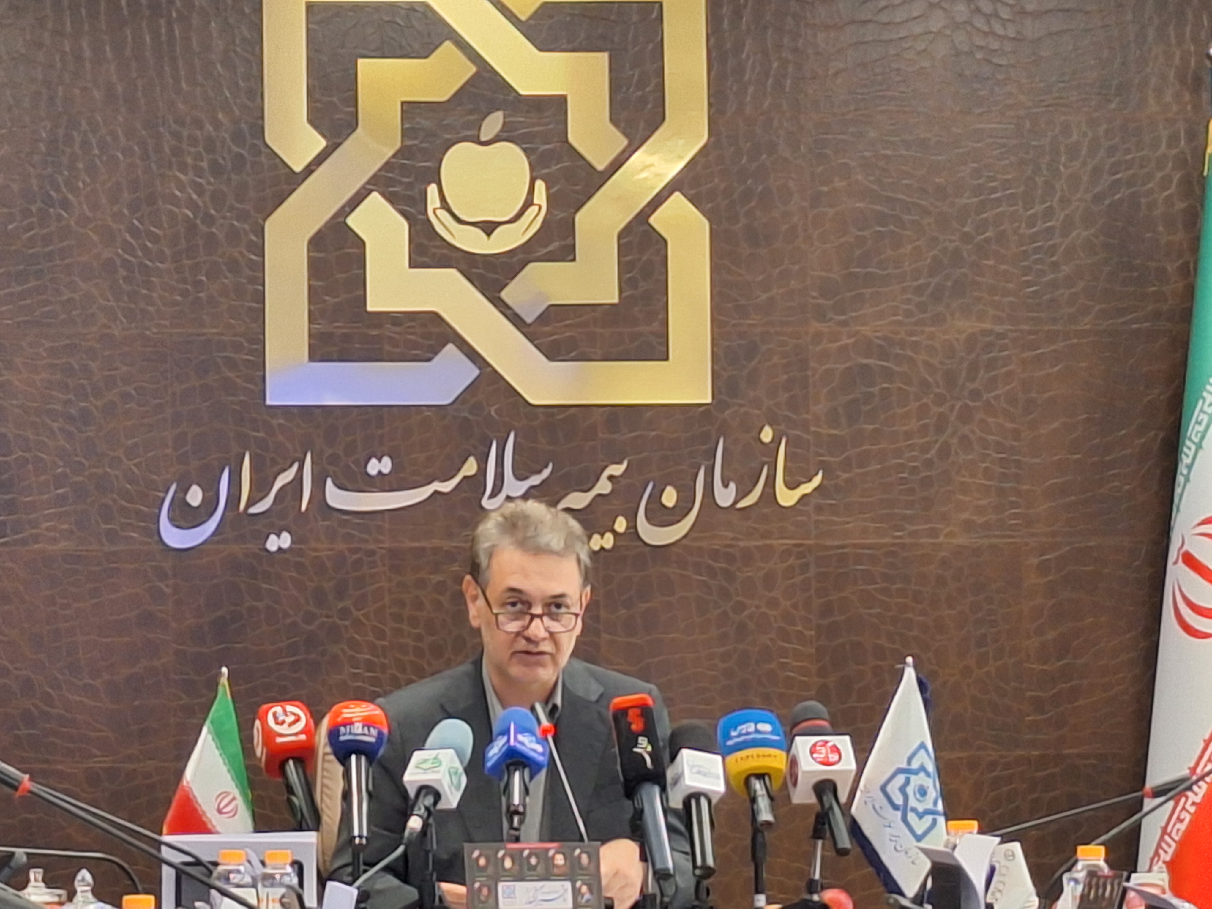 پوشش بیمه‌ سلامت برای ۵ دهک اول رایگان است/ ۸۵ درصد هزینه‌ها بدون مراجعه حضوری پرداخت می‌شود