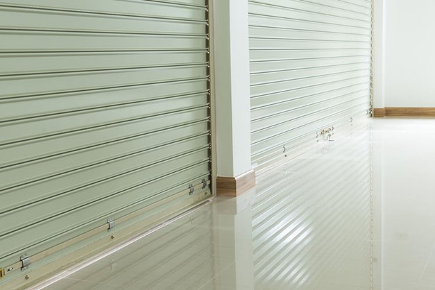 هنگام قطعی برق چطور می‌توان کرکره برقی را باز و بسته کرد؟