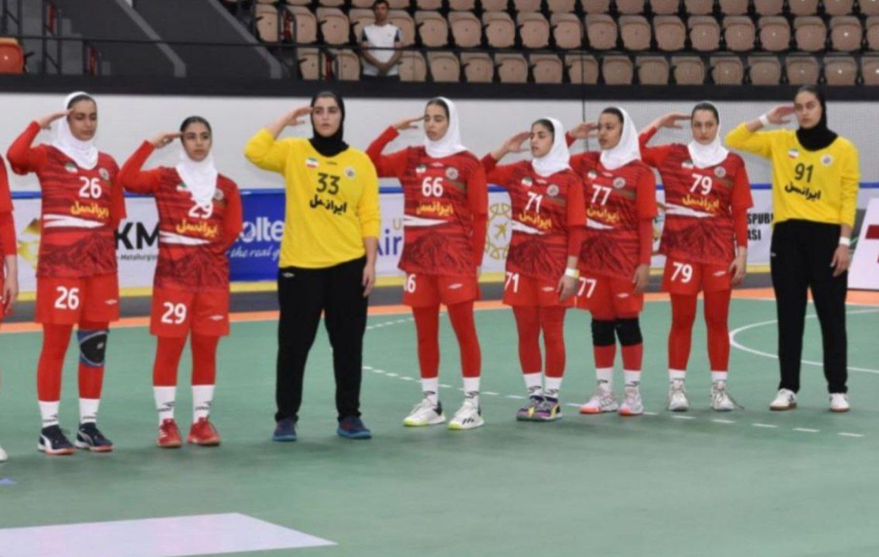 هندبال جوانان دختر قهرمانی آسیا| شکست دختران ایران در گام اول برابر ژاپن