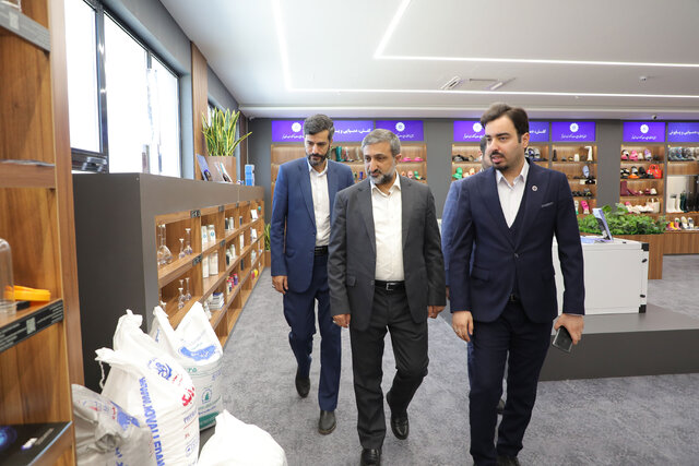 تبدیل نمایشگاه دائمی تولیدات قم، به الگویی برای دیگر استان‌ها