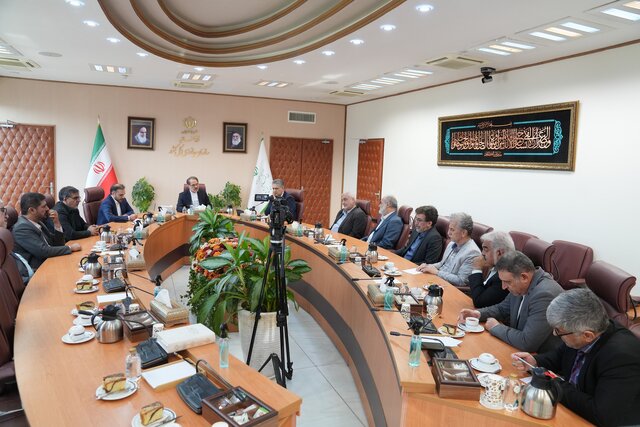 نباید اجازه دهیم افراد آسیب پذیر از خدمات درمانی محروم شوند