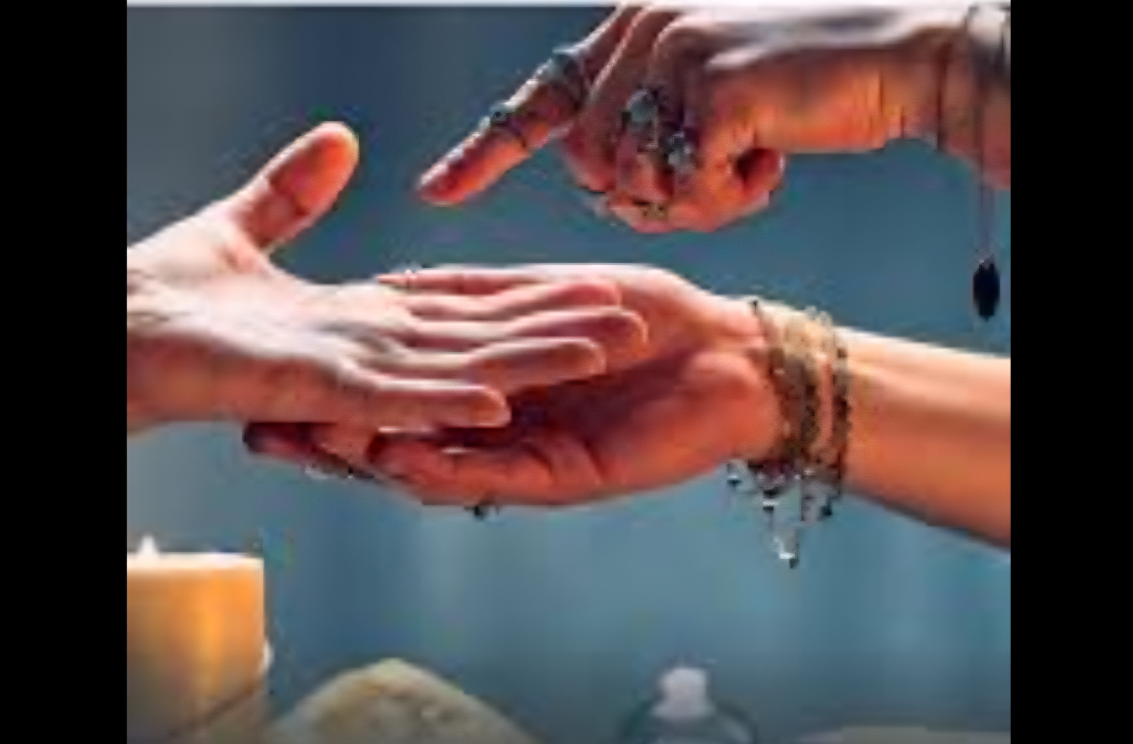 احضار روح و فرشتۀ نگهبان؛ کاسبی جدید اینستاگرامی‌ها با جیب و احساس مردم