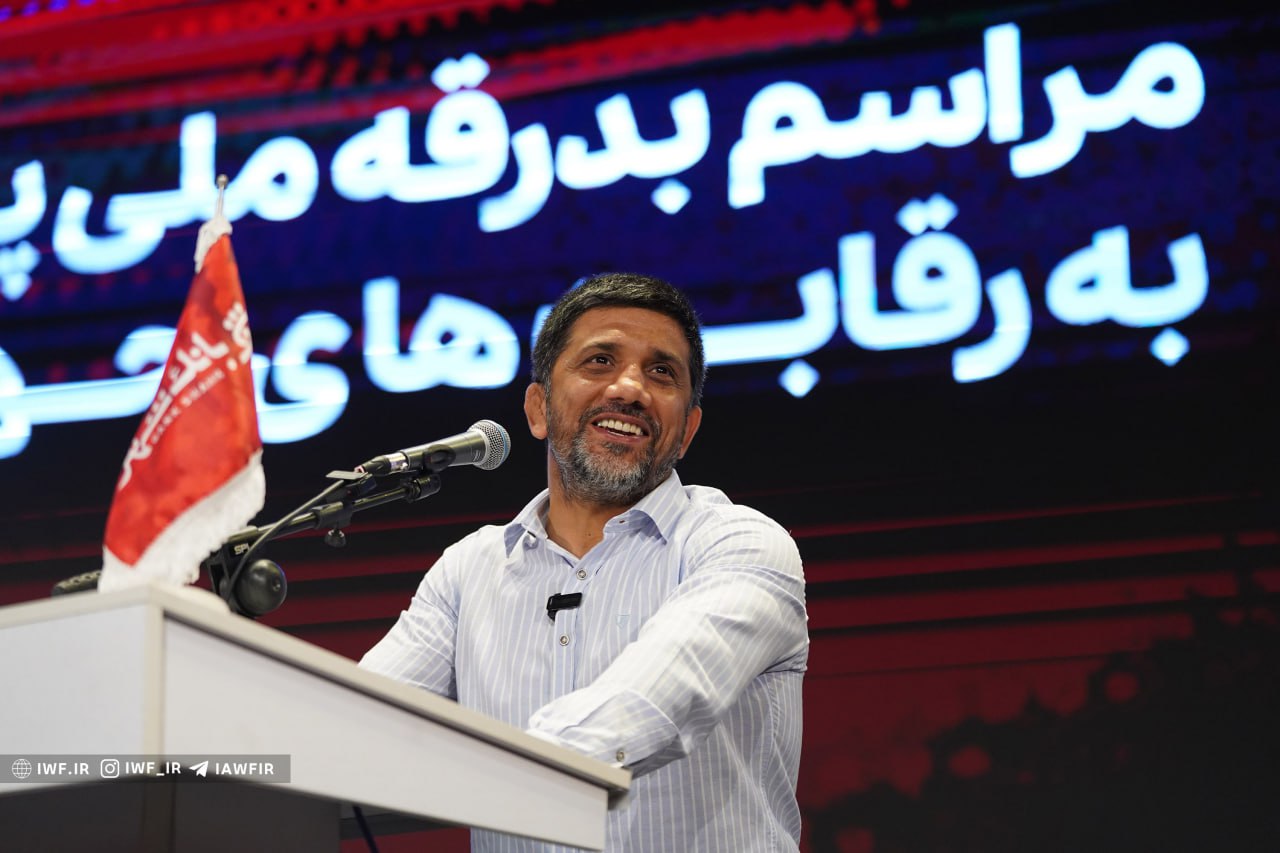 دبیر: بالا بردن پرچم مقدس ایران لیاقت می خواهد/ کسی که دنبال پول باشد، قهرمان نمی شود
