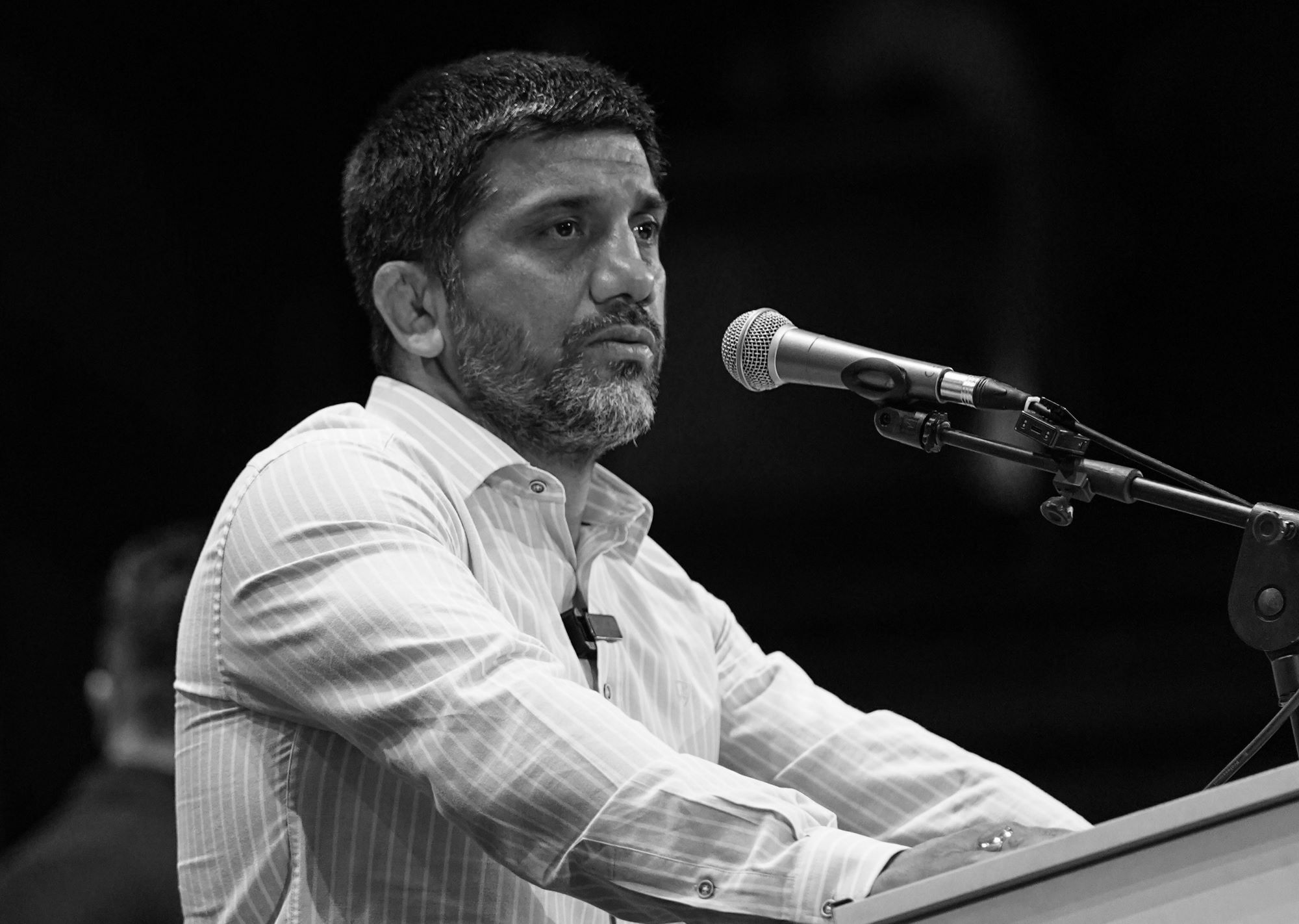 دبیر: کار، باطل‌السحر است؛ کشتی تعطیلی ندارد/ کسی انتظار قهرمانی جام جهانی از فوتبال ندارد