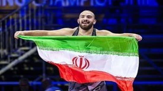 پیام تبریک نماینده ولی فقیه و رئیس شورای هماهنگی تبلیغات اسلامی در پی قهرمانی تیم کشتی آزاد و فرنگی ایران