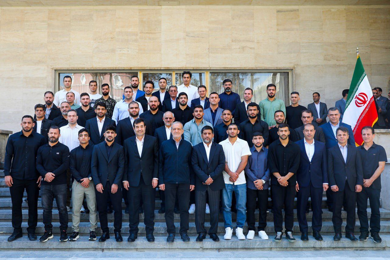 پزشکیان: تا پای جان برای ایران خواهیم ماند/ دنیامالی: کشتی‌گیران ما قبل از اینکه قهرمان باشند، پهلوان هستند