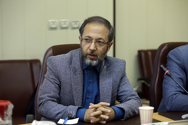 تغییرات شتاب‌زده؛ حذف هویت قرآنی / ۱۶۸ صفحه کتاب‌های درسی زیر تیغ اصلاحات ناگهانی