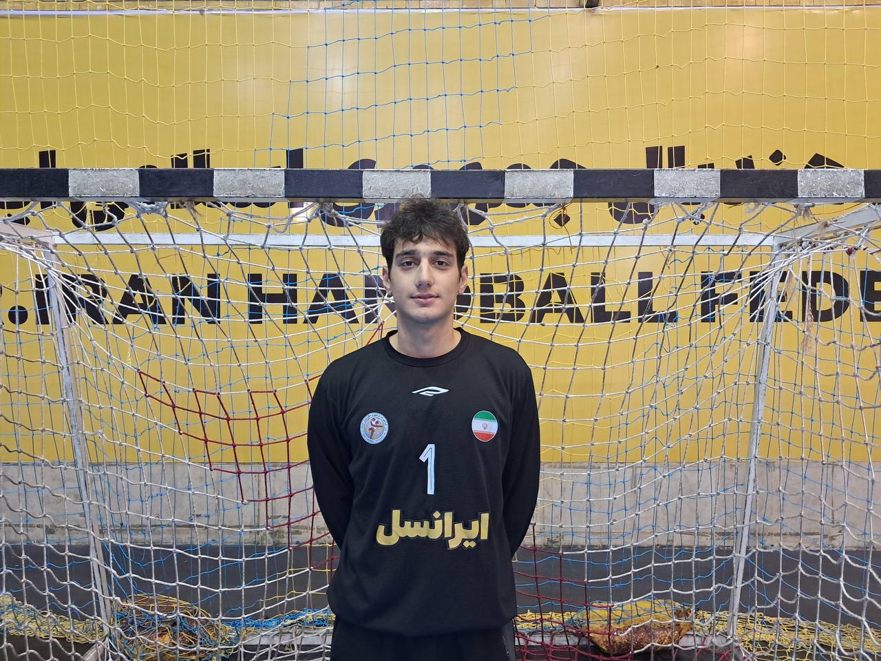 قنبری: پرچمداری کاروان ایران در بازیهای آسیایی جوانان برایم افتخار بزرگی است 