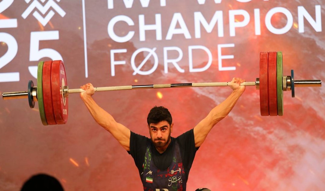 وزنه برداری قهرمانی جهان| سومی بیرانوند در گروه B دسته 79 کیلوگرم با رکوردشکنی