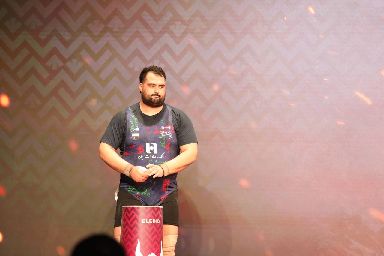 داوودی: کتفم درد می کرد/ سال آینده جبران می کنم