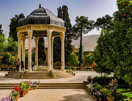 لسان‌الغیب؛ شاعرِ رازهای ناپیدا