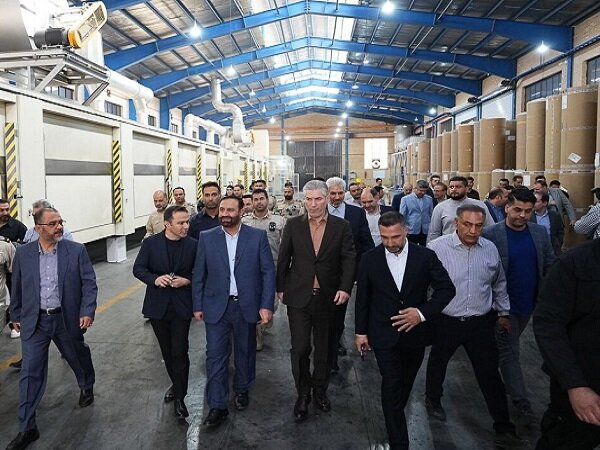 بازدید دادستان تهران از سه واحد تولیدی در شهرک صنعتی عباس آباد