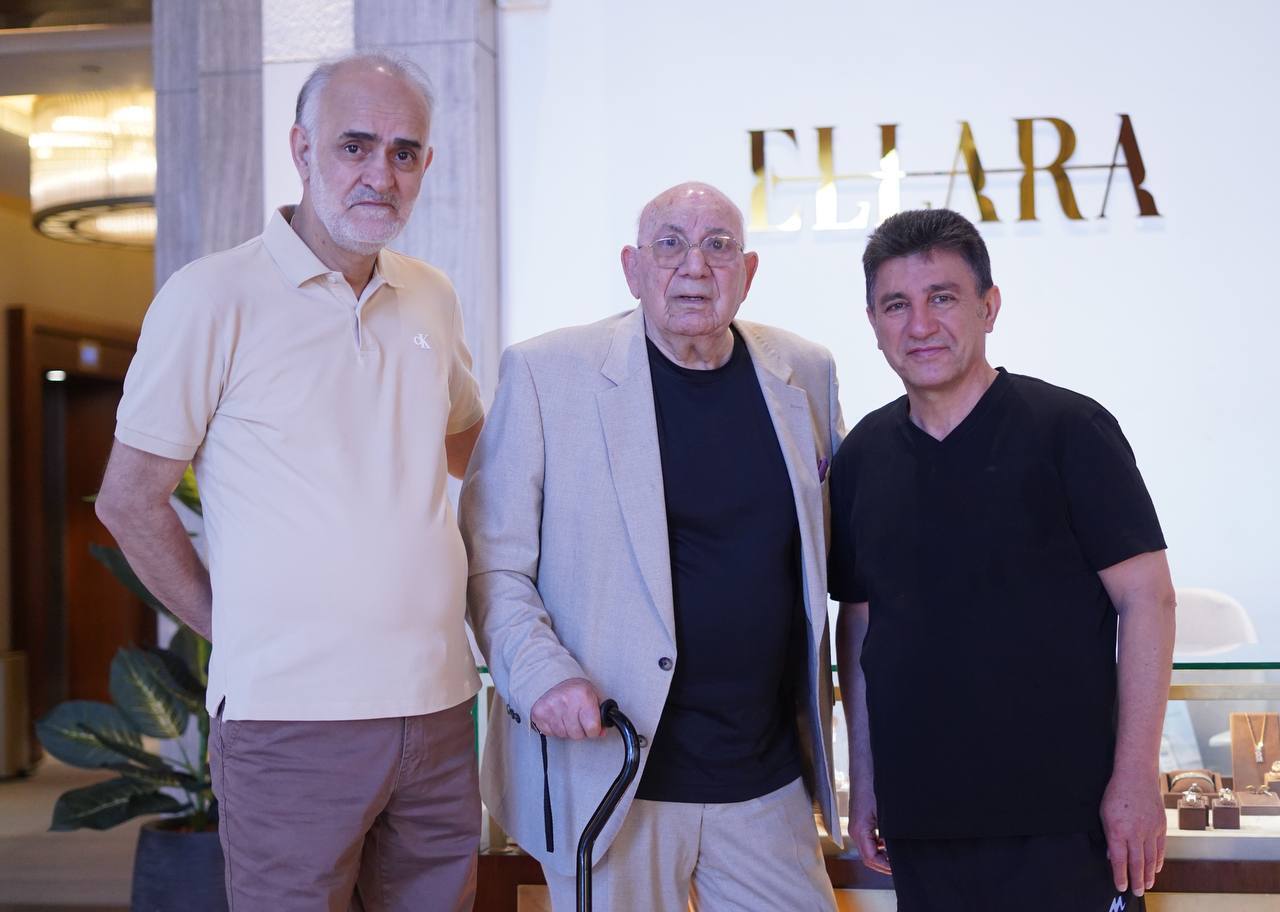 حضور سرمربی اسبق ایران در اردوی تیم ملی/ مهاجرانی: در روزهای بد صبر و حوصله داشته باشیم