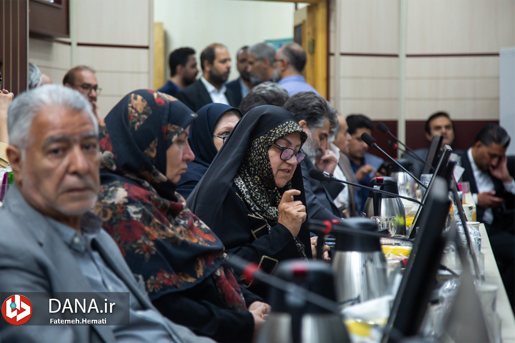 نشست استاندار تهران و وزیر میراث فرهنگی، گردشگری و صنایع دستی