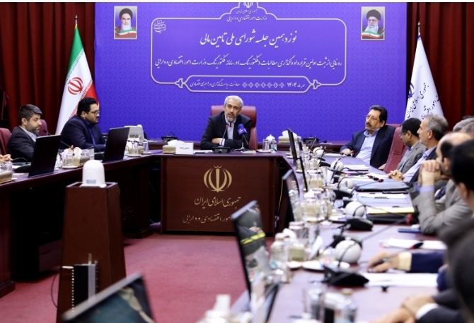 فاکتورینگ راهکاری آینده‌نگر برای تأمین مالی زنجیره‌ای و بدون خلق نقدینگی است/ پیگیری فاکتورینگ برای پیمانکاران دولت