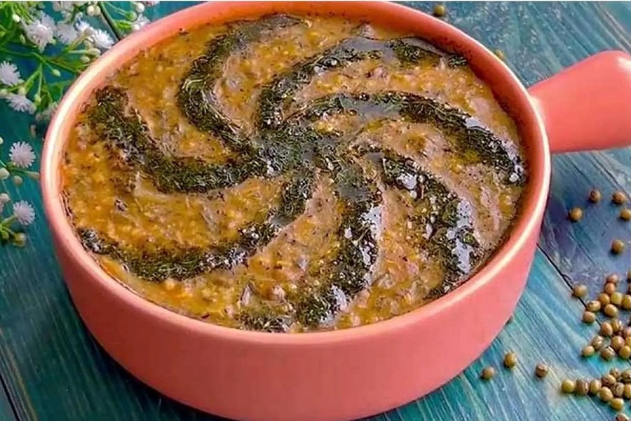 سوپ ماش مقوی؛ طرز تهیه آسان سوپ گیاهی برای شب‌های پاییز