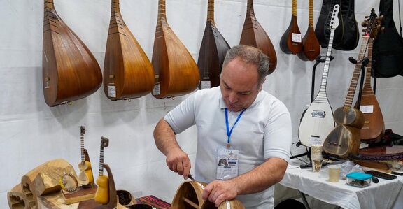 شالبافیان: ۵۰۰ هزار شغل جدید در صنایع دستی ایجاد می‌شود
