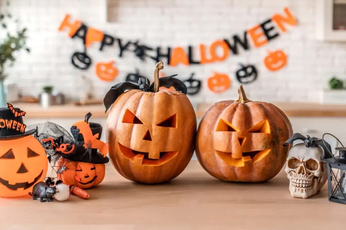 نفوذ هالووین و بحران هویت فرهنگی