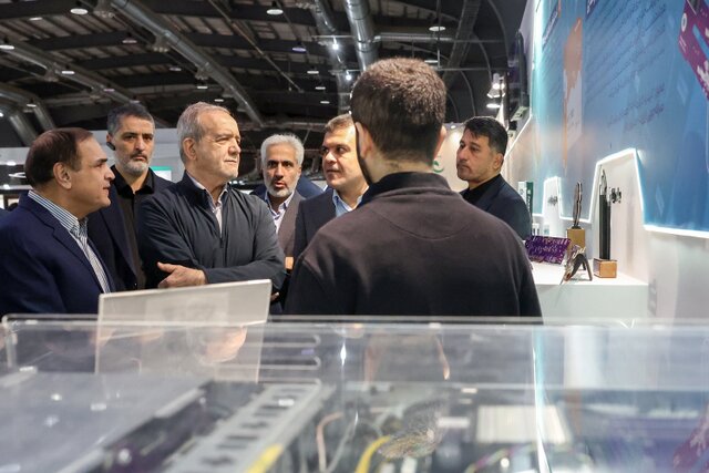 باید نسبت به ارتقای کیفیت و صادرات محصولات فناورانه اقدام کنیم