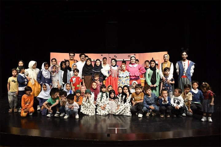 خانه نمایش امید حوزه هنری در هفته نوجوان