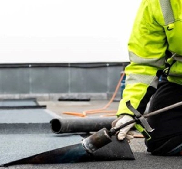 برای عایق بندی سقف ساختمان از چه چیزی استفاده کنیم؟