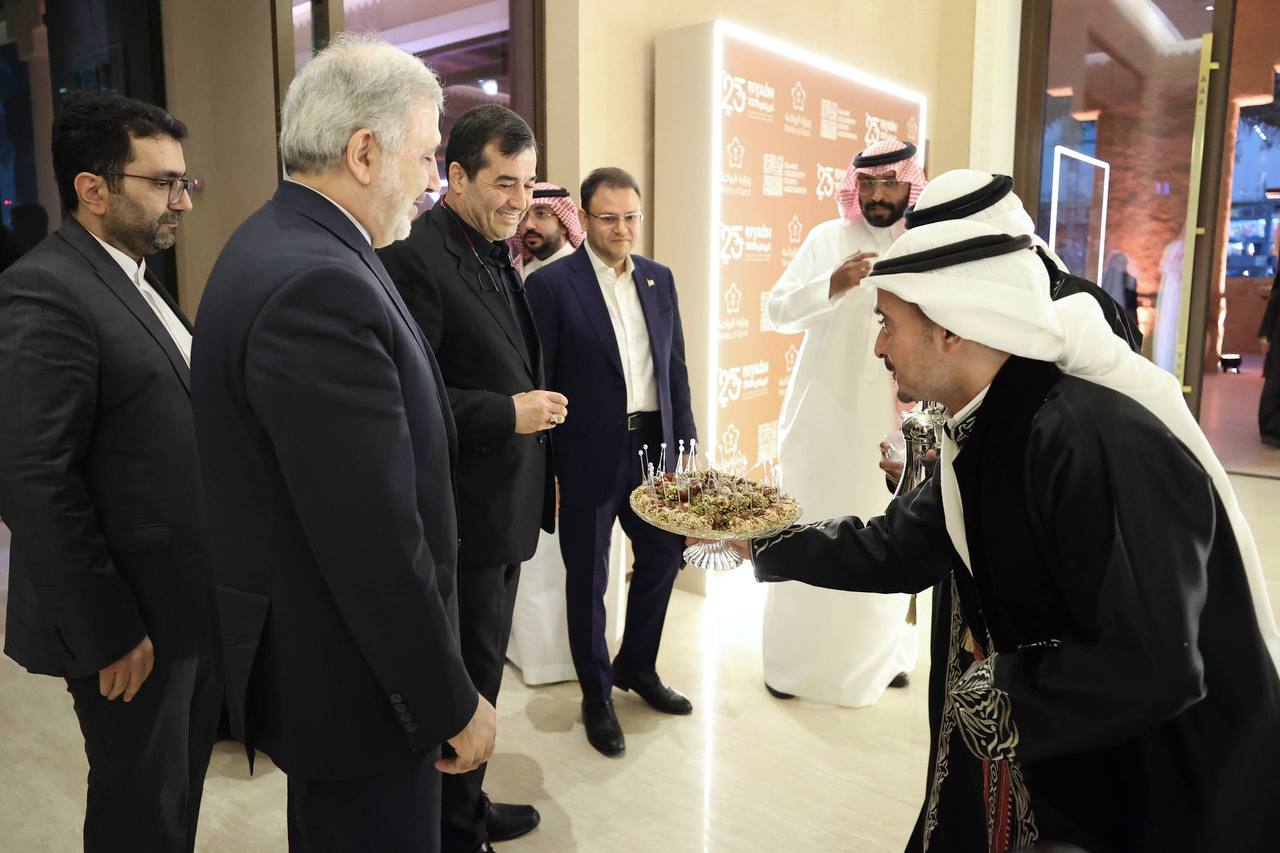 حضور وزیر ورزش و جوانان ایران در ضیافت شام همتای سعودی