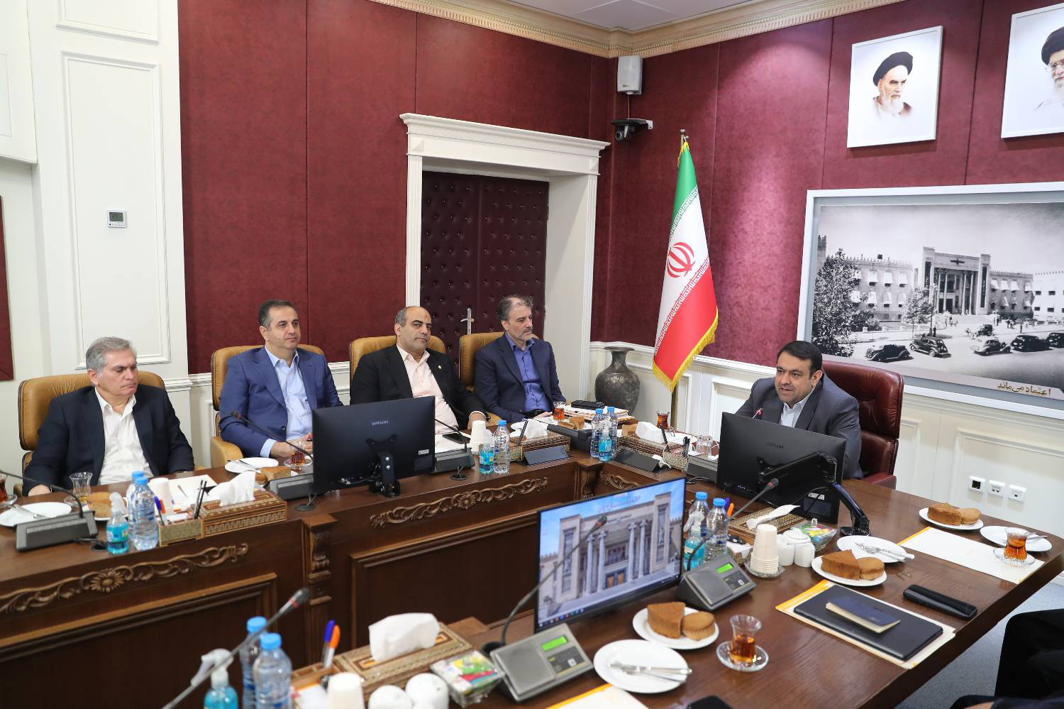 بانک ملی ایران، الگوی شفافیت، تحول و سرعت در خدمات به مشتریان در نظام بانکی کشور