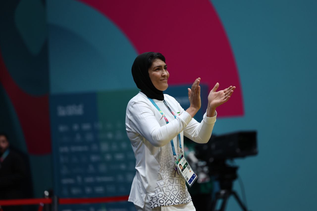 کریمی: خوشحالم که با طلای تکواندو دل مردم را شاد کردم/ منصوریان: با پای شکسته هم از حریفان بهتریم!