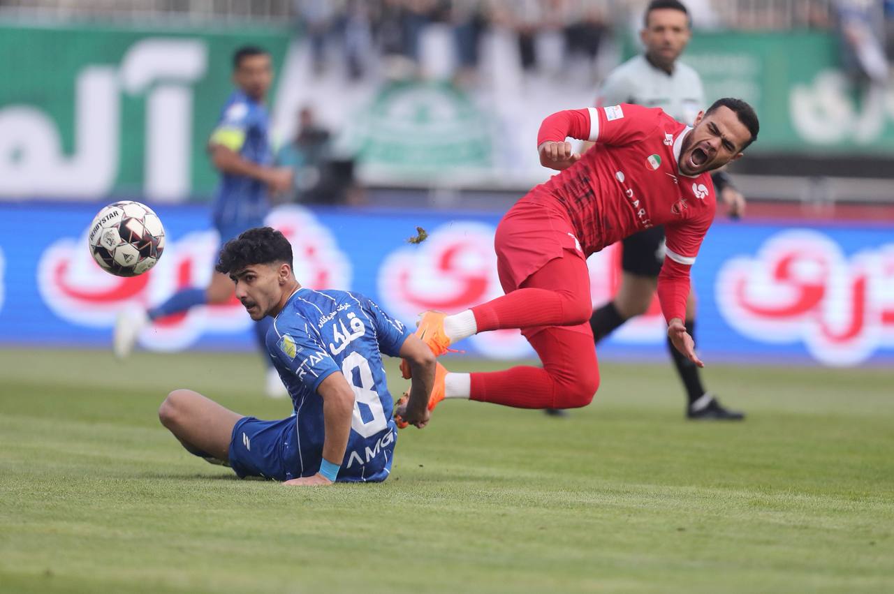 لیگ برتر فوتبال| تساوی کلیشه ای و زجرآور در اراک/ دربی یخ! 