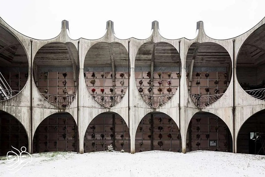 معماری مذهبی مدرن؛  داستان طراحی یک قبرستان مدرن در ایتالیا+عکس