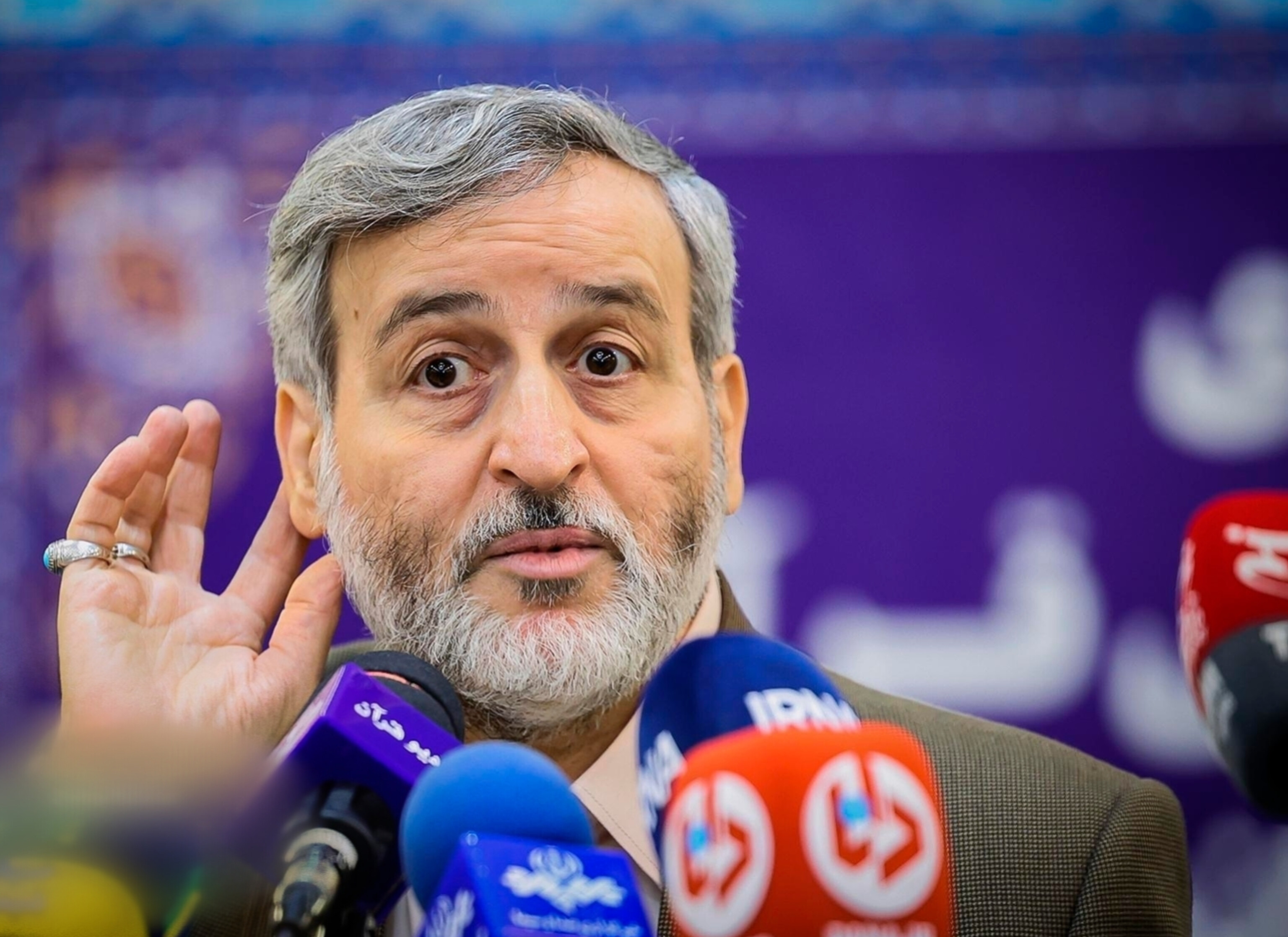 صدای قرآن از مسجد تا خانه‌ها؛ حرکتی تازه برای احیای کرسی‌های تلاوت