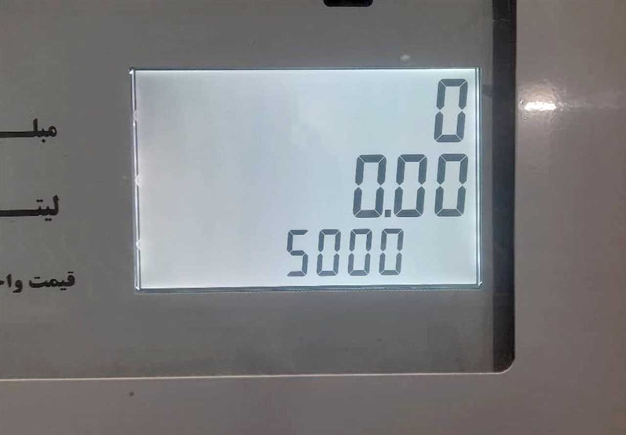 جایگاه‌ها بدون اختلال و در آرامش کامل بنزین ۵۰۰۰ تومانی عرضه کردند