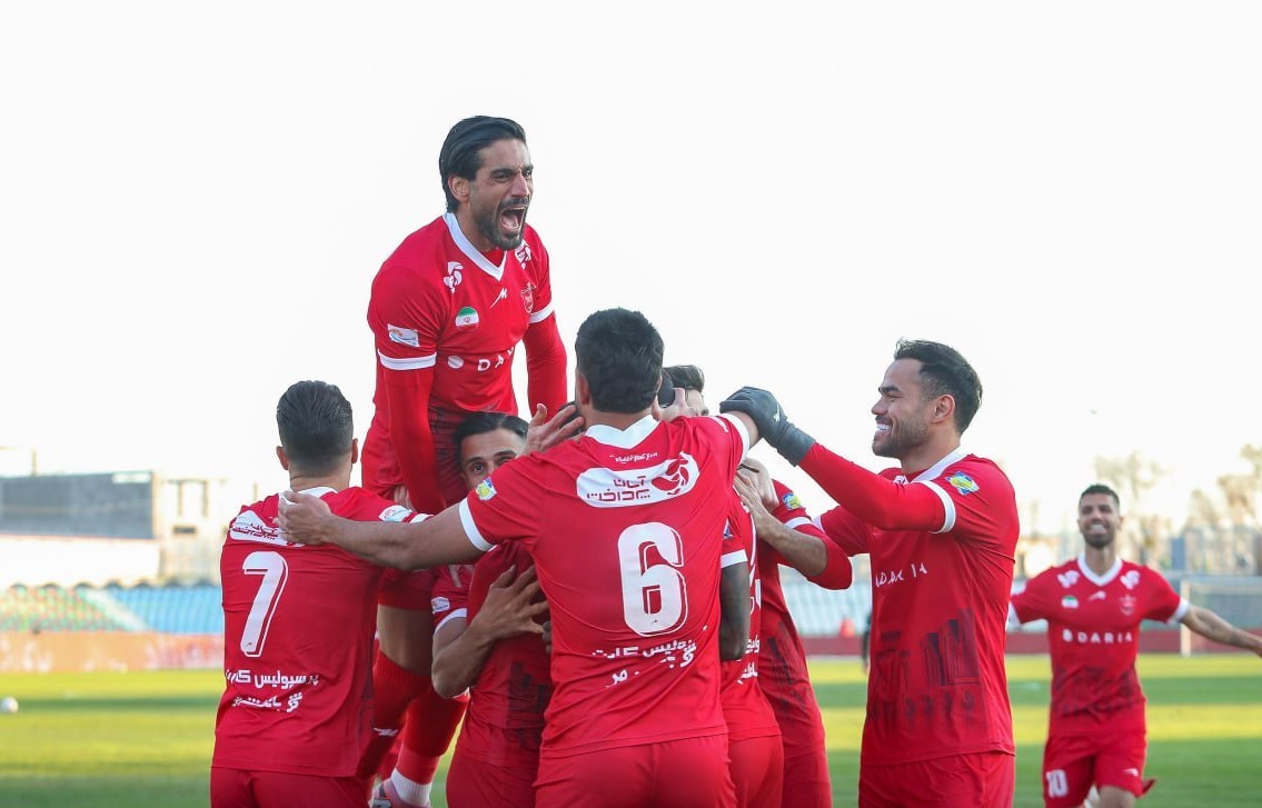 لیگ برتر فوتبال| پرش موقت پرسپولیس صدر/ برد خارجی! 