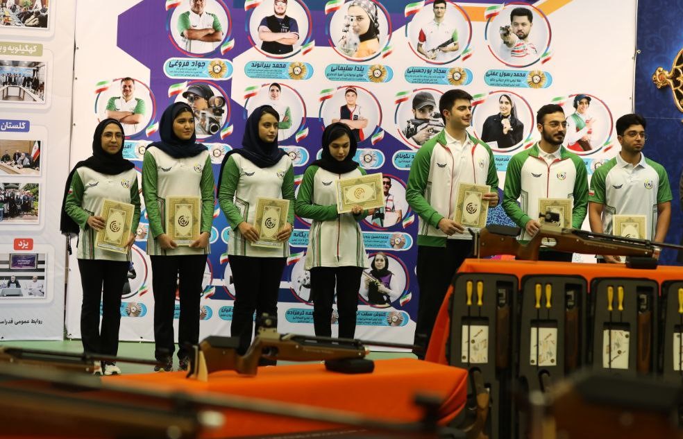 در مراسم تجلیل از مدال آوران تیراندازی و توزیع سلاح به هیات ها چه گذشت؟