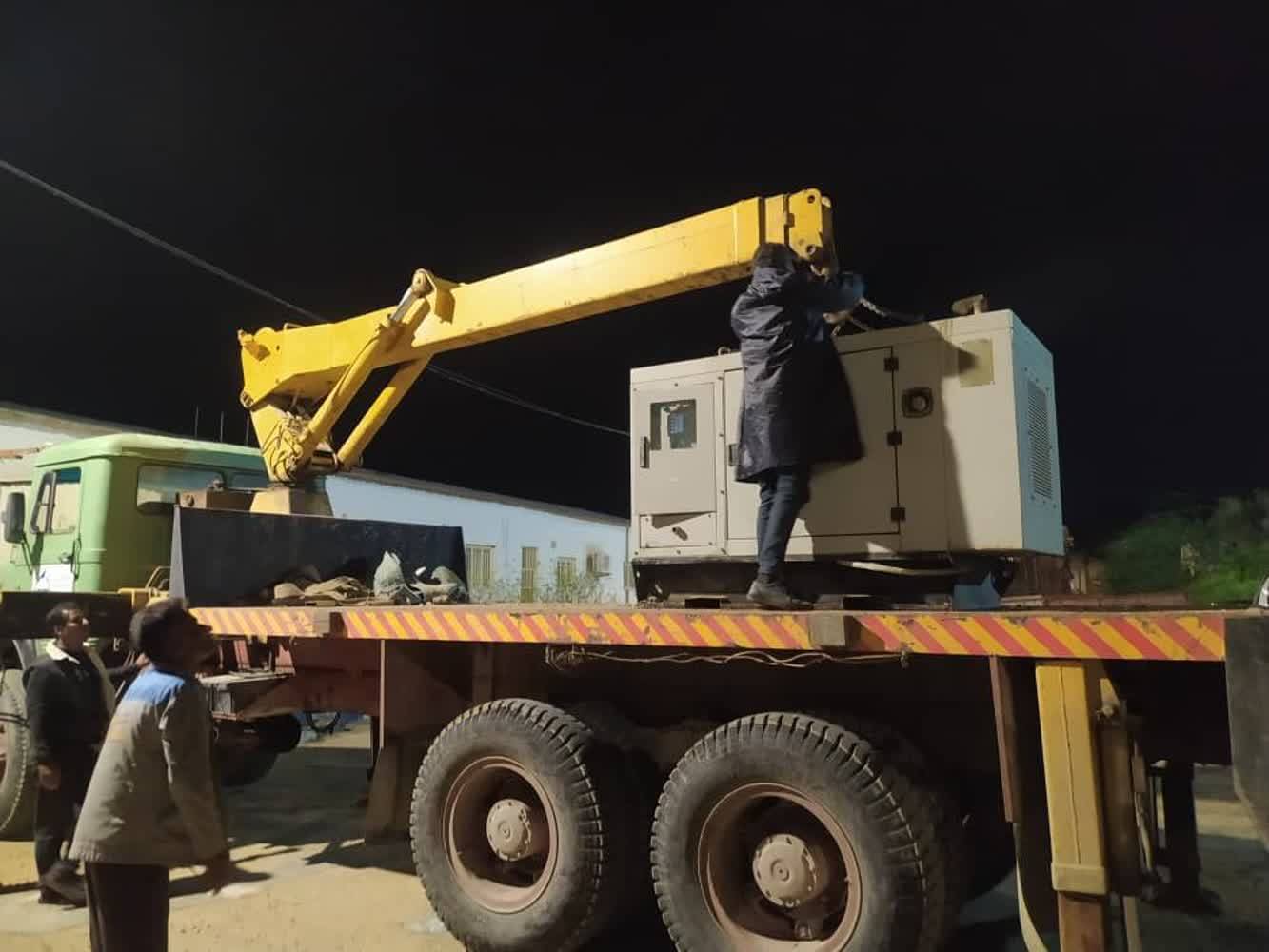 حضور جهادی و مقتدرانه قرارگاه مقدم مدینه منوره سپاه در امدادرسانی به سیل‌زدگان قشم