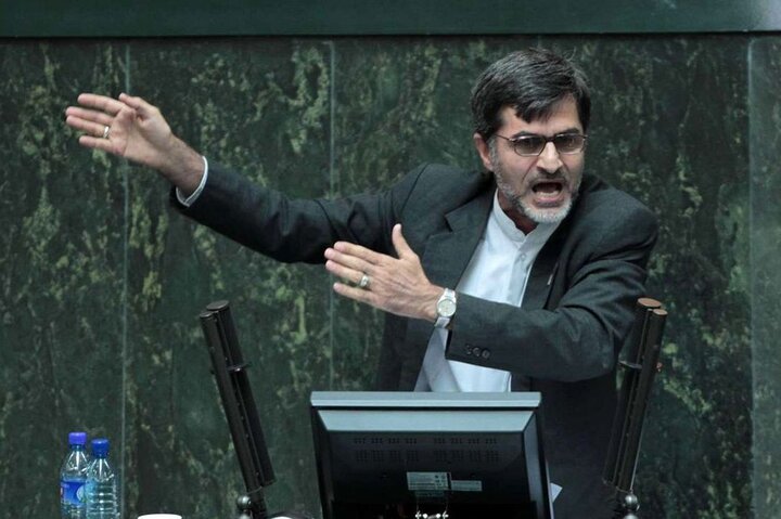 مذاکره با آمریکا ریشه تورم و گرانی است / آمادگی مذاکره با «گرگ» را نداریم