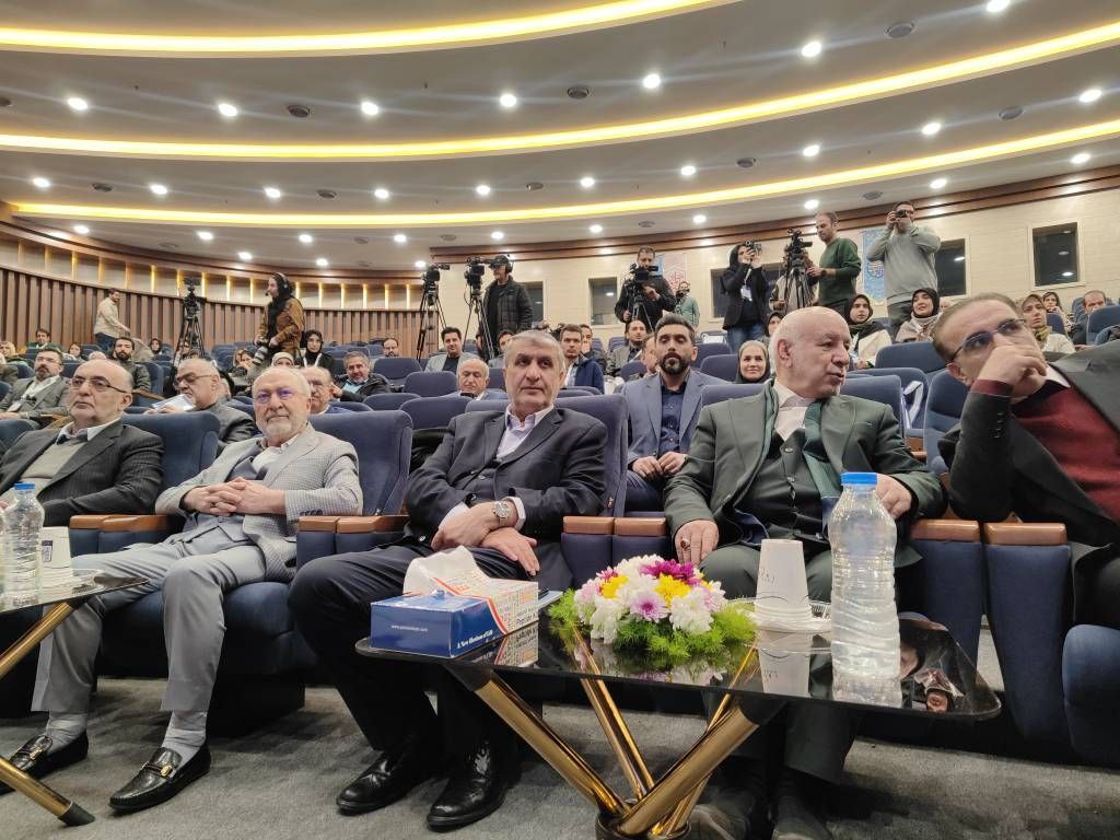 آغاز به کار نشست مشترک انجمن‌های پزشکی هسته‌ای، رادیوآنکولوژی، هماتولوژی و آنکولوژی کشور/ انقلاب رادیوداروها در درمان سرطان