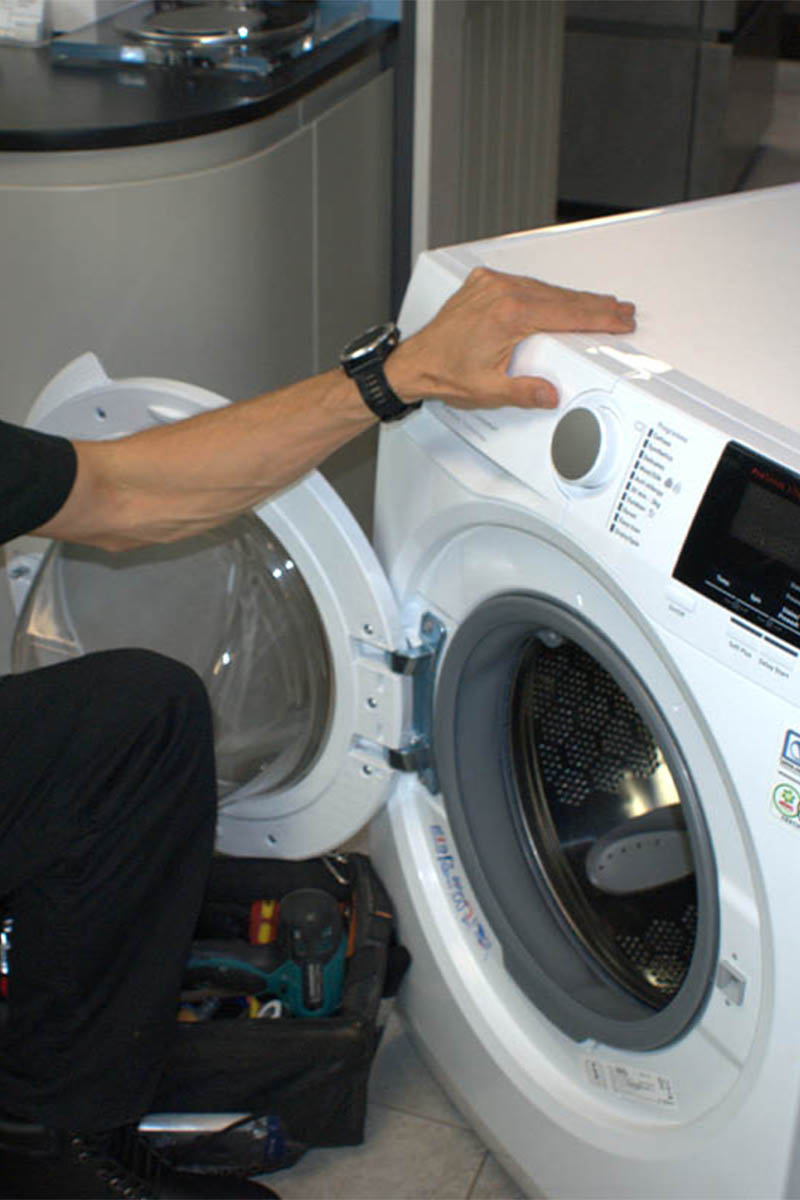 ۵ بهترین تعمیرگاه مجاز لباسشویی بوش{راهنمای انتخاب خدمات حرفه ‌ای و قابل اعتماد}